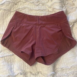 Lululemon mauve shorts!